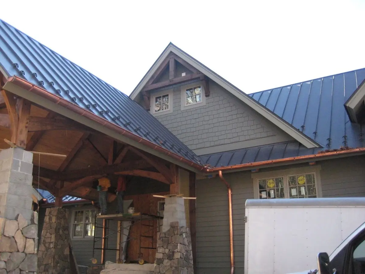 Craftsman Roofing team delivering quality roofing work in Elkwood